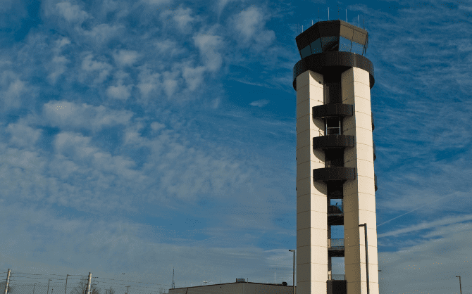 airplane control tower