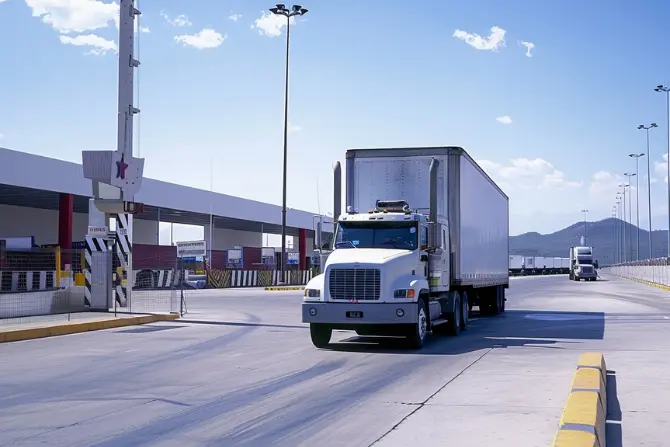 a truck clearing customs following usmca shipping guidelines