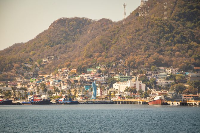 manzanillo port in mexico