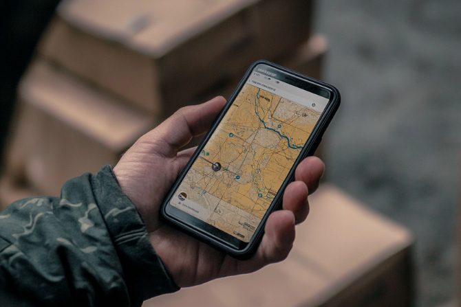 shipping tracking updates on a mobile phone